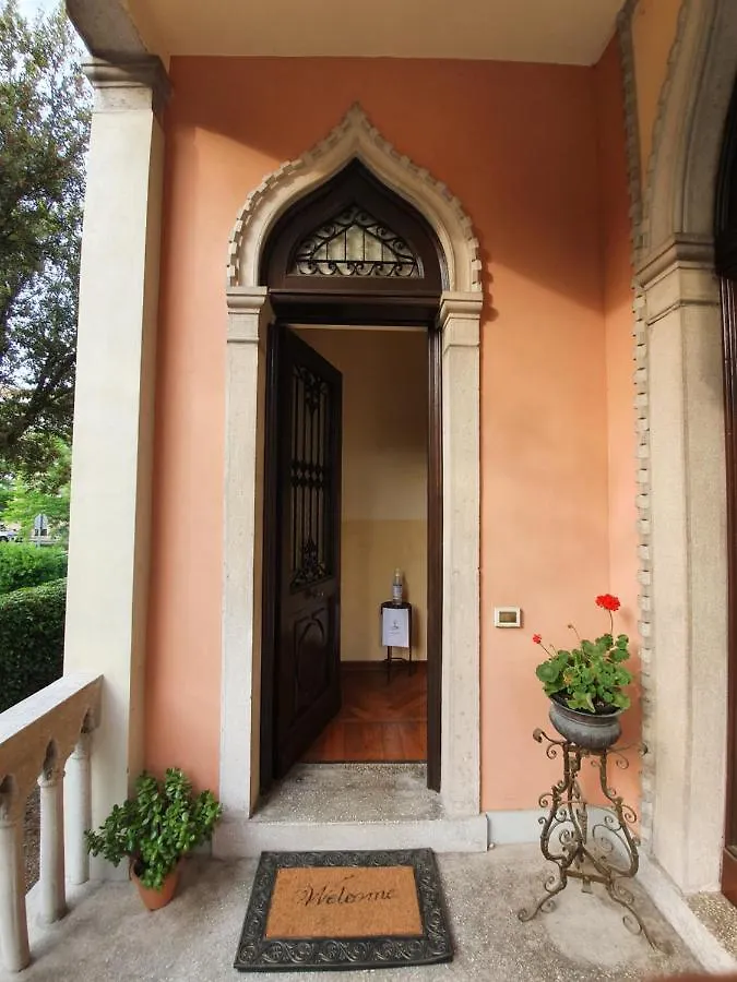 Villa Berghinz Lido di Venezia 3*,  Itália