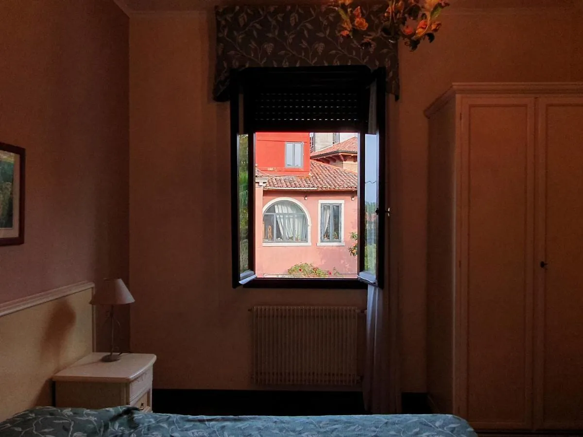 Villa Berghinz Lido di Venezia 3*,  Italy