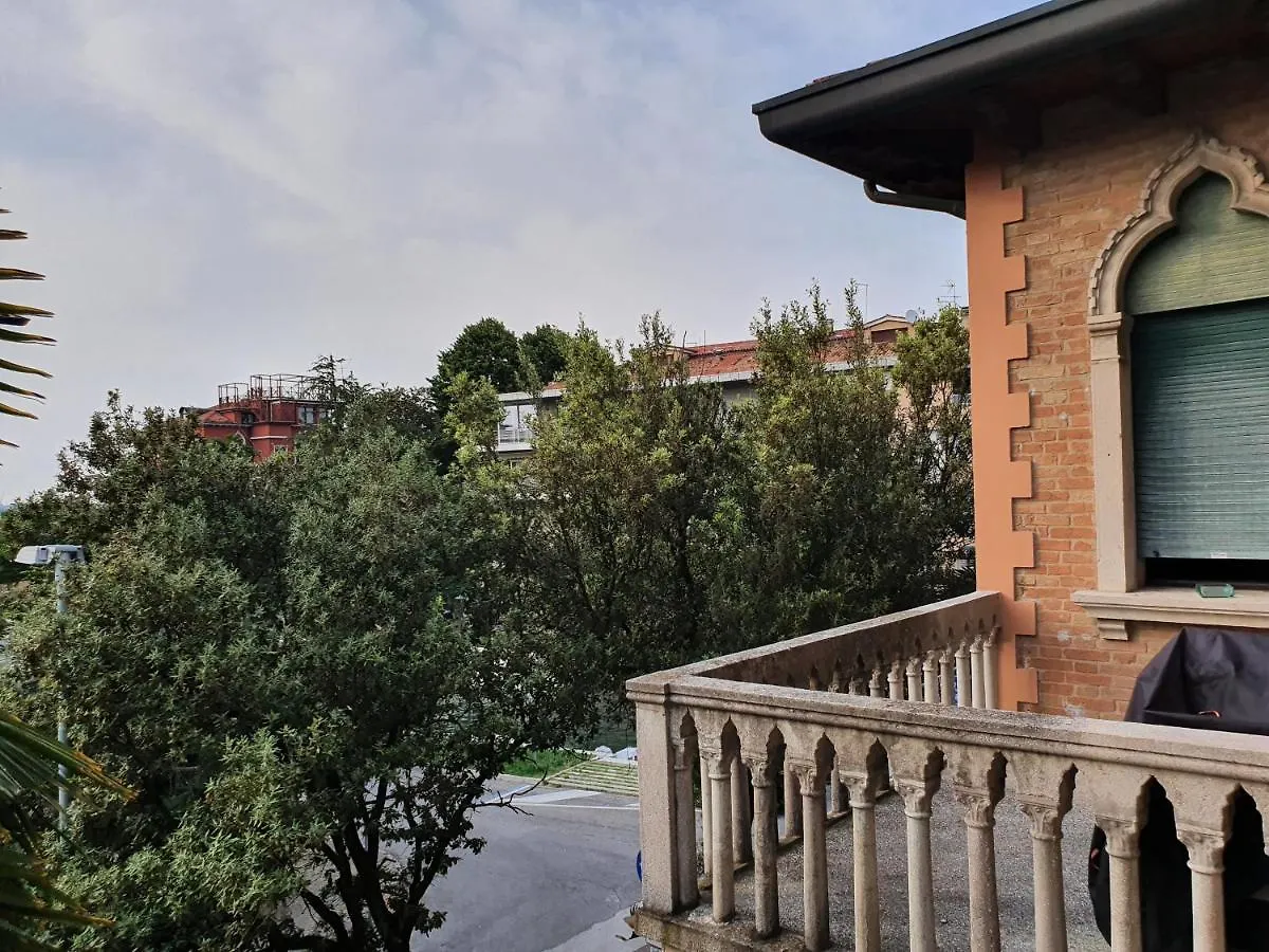 Alojamento de Acomodação e Pequeno-almoço Villa Berghinz Lido di Venezia